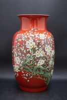 張松茂 紅底白梅瓷瓶